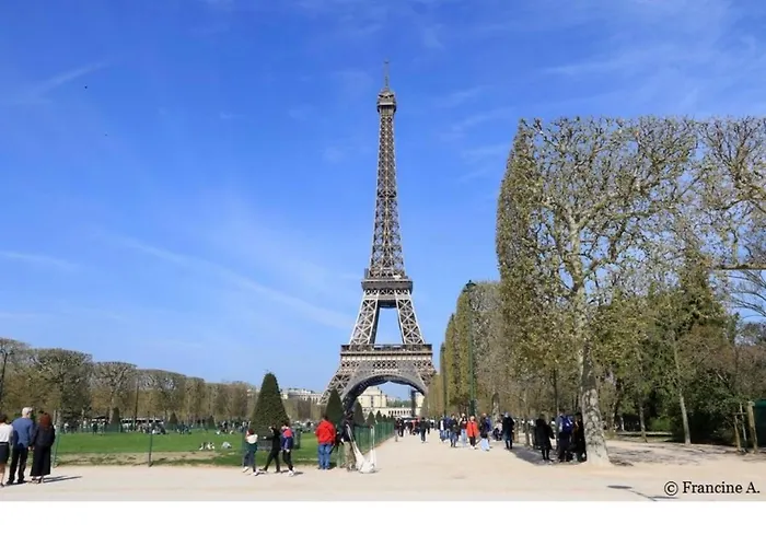 Proche De Tour Eiffel Apartamento